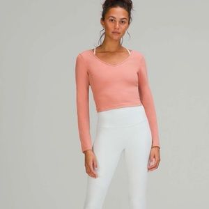 LULULEMON ALIGN™ LONG SLEEVE
SHIRT
Pink Savannah
Size: 8